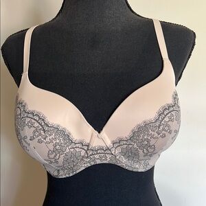 Like New Ambrielle 36C Everyday Full Coverage Bra
